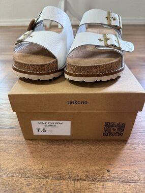 YOKONO white Buckle Leather Slide Sandals Adjustable Women’s size 7.5